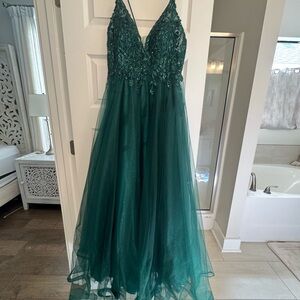 Emerald Green Beaded Sequin Tulle Formal Dress prom dress